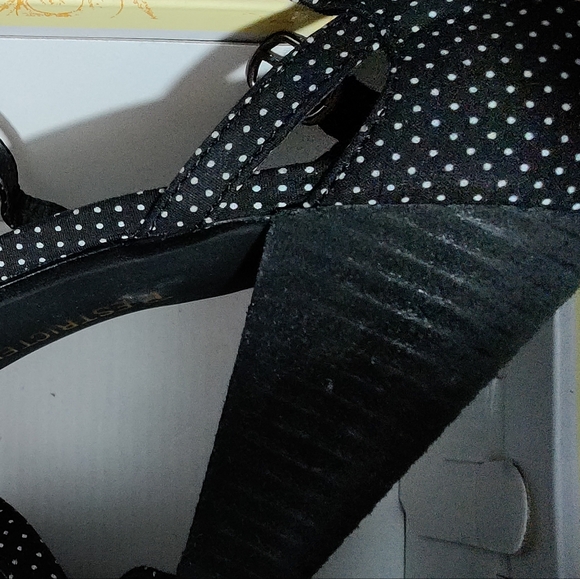 (New)Restricted - DANCING DOTS Peep Toe Polka Dot Heel Sandal (New) - Picture 9 of 11